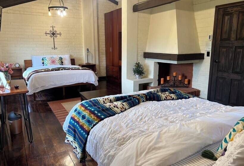 Hotel Hacienda Santa Ana Lodging