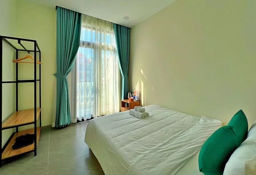 هتل Hanz Zen Riverfront Powermia