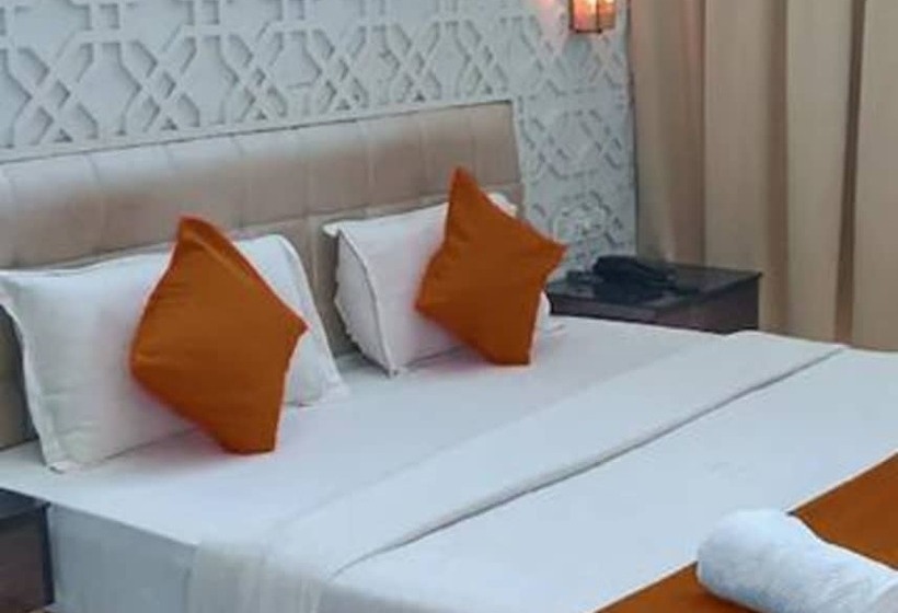 ホテル Mannat By Fab