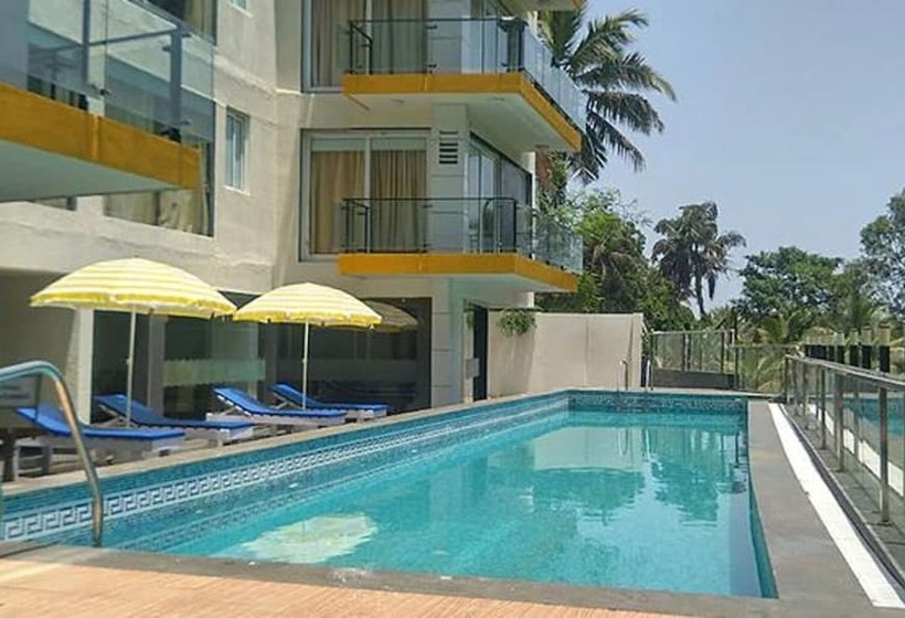 ホテル Mannat By Fab