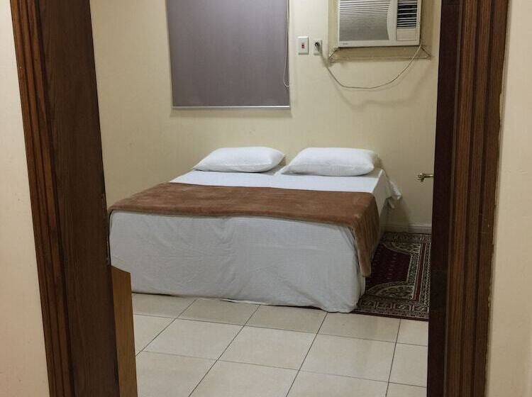 هتل Q Economic Rooms