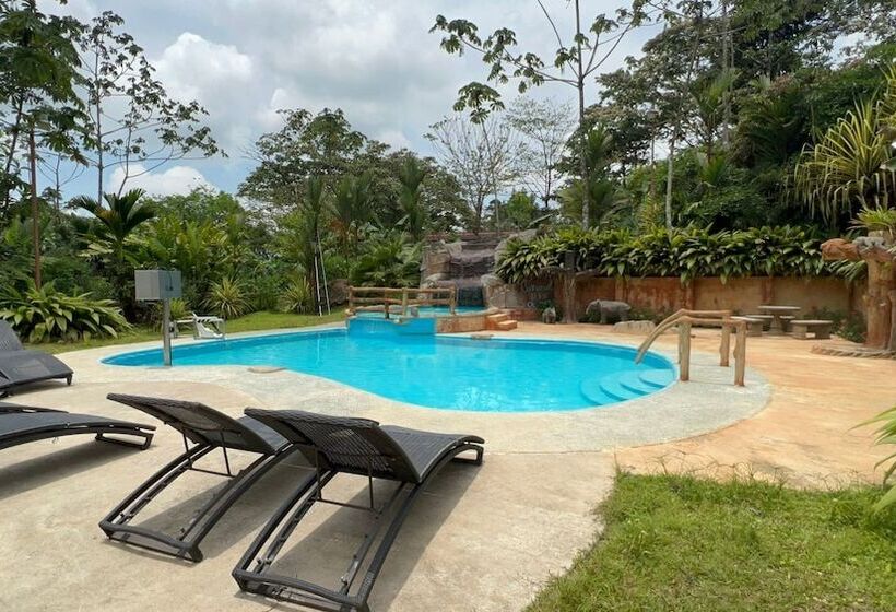 酒店 Rio Celeste To Know