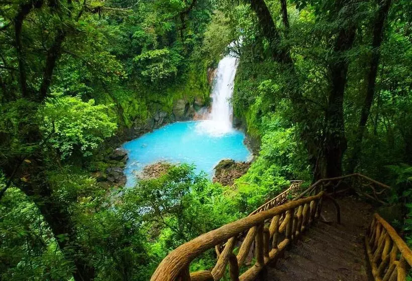 ホテル Rio Celeste To Know