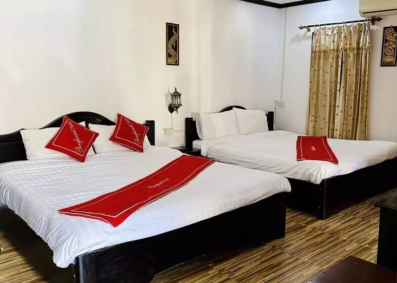 ホテル Singharat Boutique House