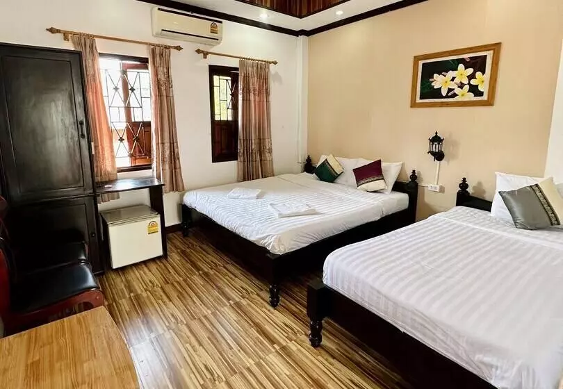 ホテル Singharat Boutique House