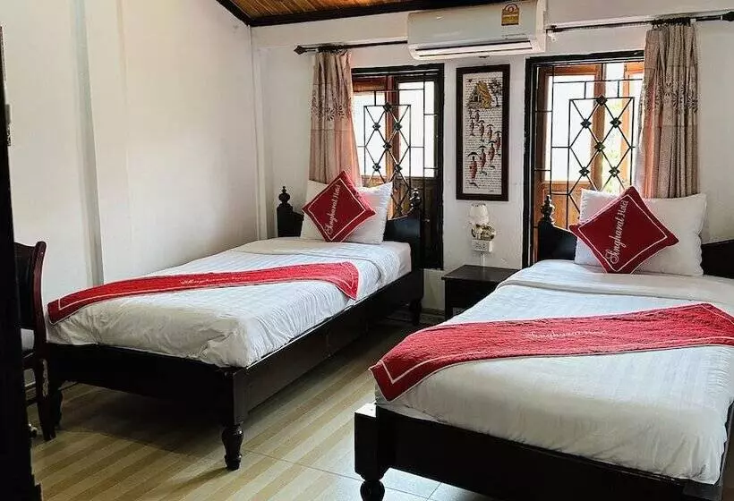 ホテル Singharat Boutique House