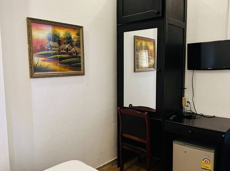 בית מלון כפרי Singharat Boutique House