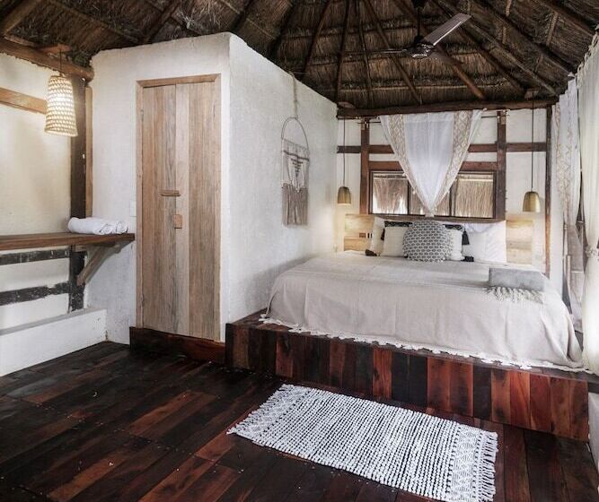 בית מלון כפרי Villa Santuario Lake Front Oasis