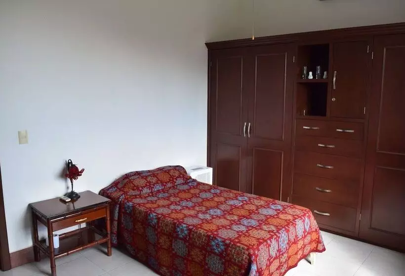 ペンション Casa Compartida En Chipinque