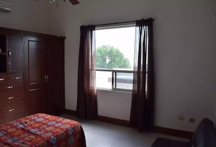 ペンション Casa Compartida En Chipinque