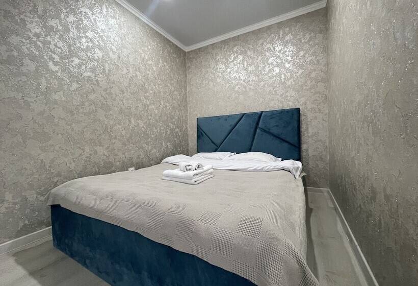 Seven City Apartments