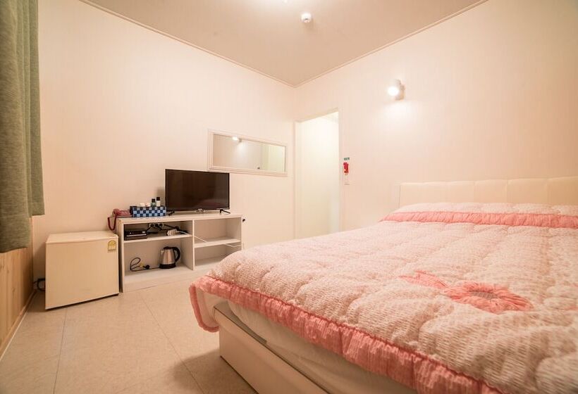 Yeosu Party Motel And Guest House