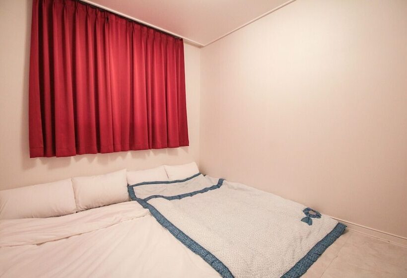 Yeosu Party Motel And Guest House