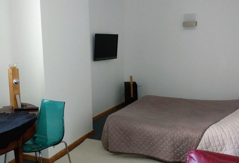 مبيت وإفطار Ermitage De Peyreleau