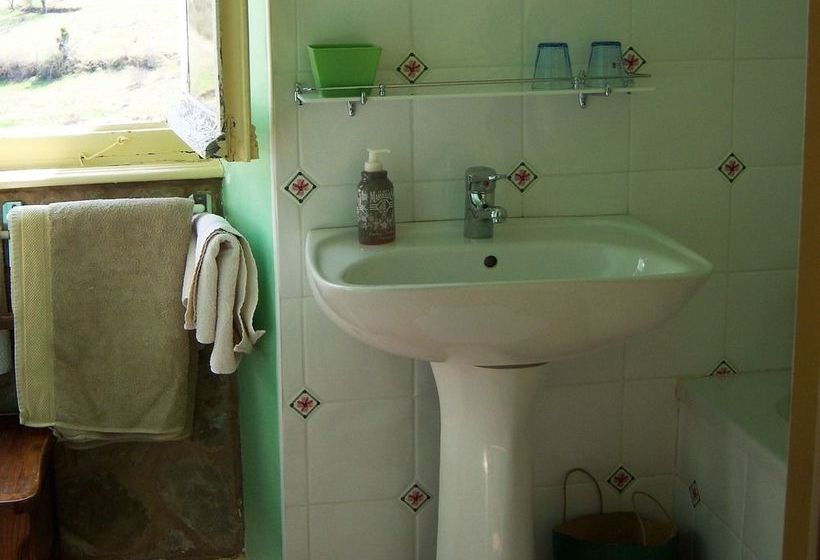 مبيت وإفطار Ermitage De Peyreleau