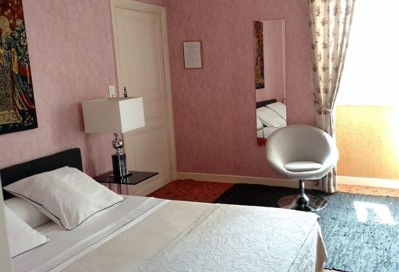 مبيت وإفطار Ermitage De Peyreleau