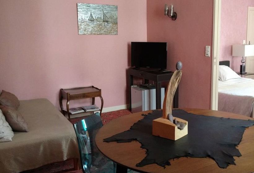 مبيت وإفطار Ermitage De Peyreleau