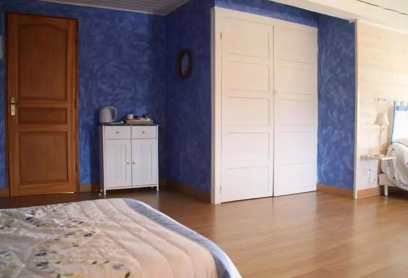 ベッドアンドブレックファースト Les Chambres D Hôtes Le Triskèle