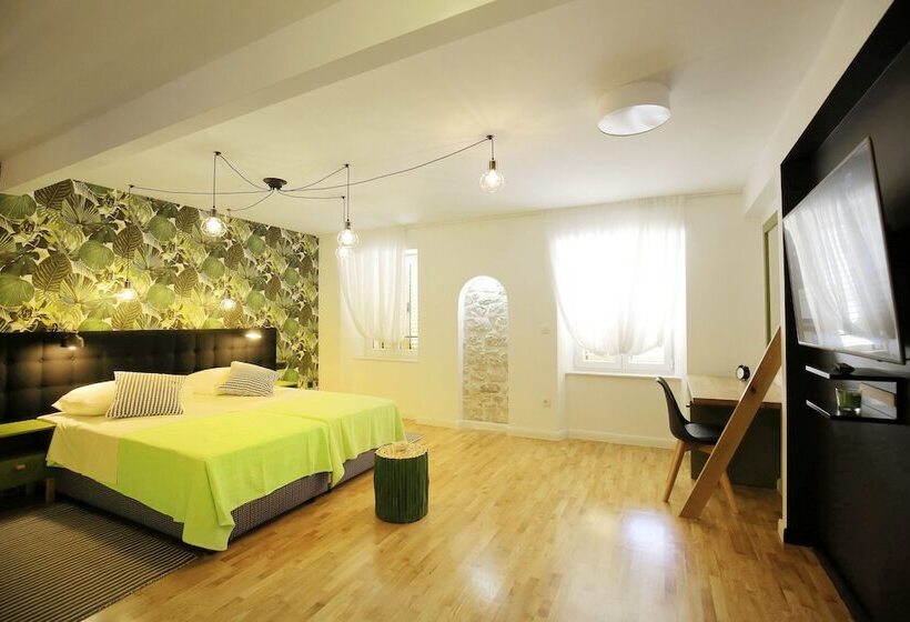 Central Apartments Integrated