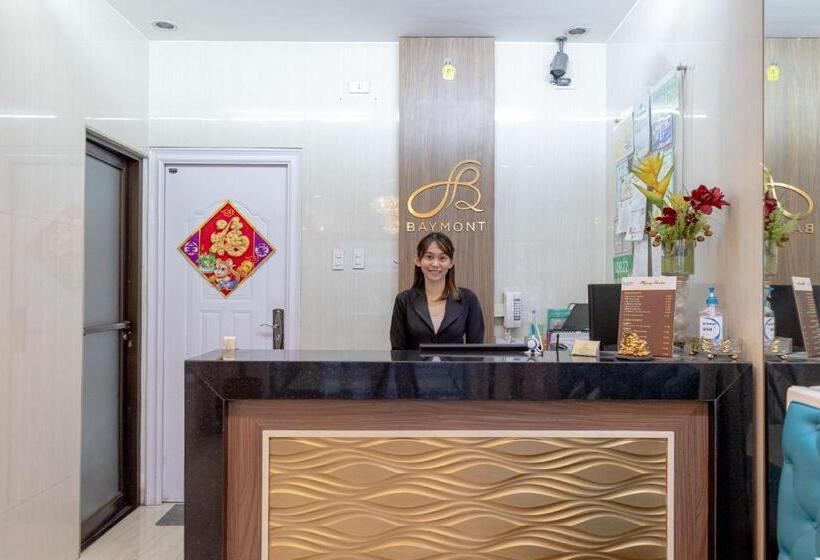 Отель Baymont Suites & Residences