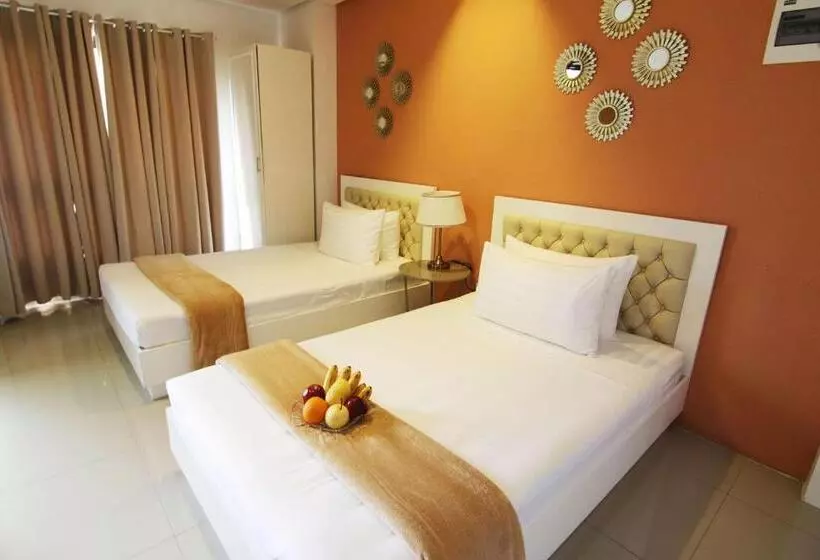 ホテル Baymont Suites & Residences