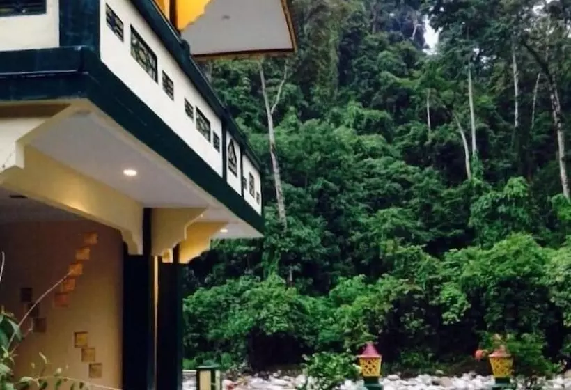 Hotelli Indra Valley Inn Bukit Lawang