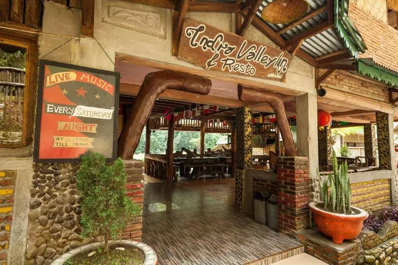 Hotelli Indra Valley Inn Bukit Lawang