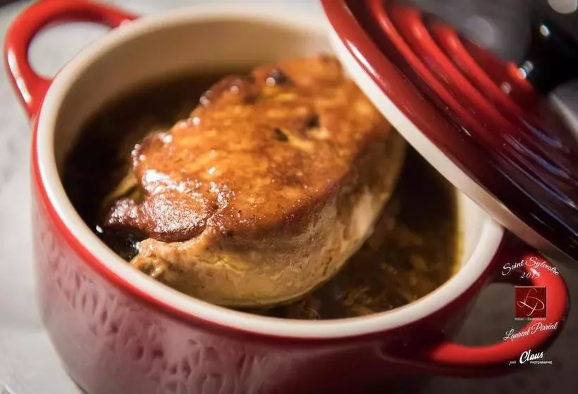 ホテル Restaurant Laurent Perreal