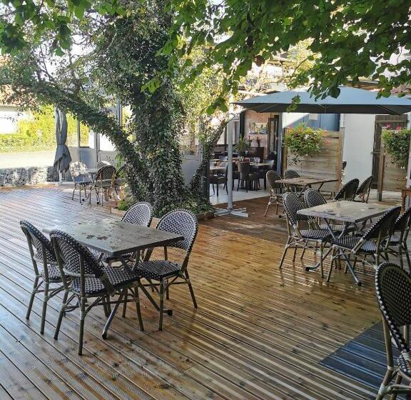 Отель Le P'tit Bouchon