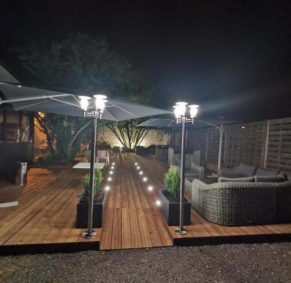 Отель Le P'tit Bouchon