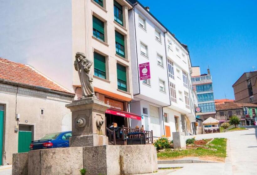 ホテル Pension Restaurante Casa Camiño