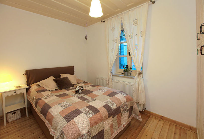 Kalopanayiotis Cottage