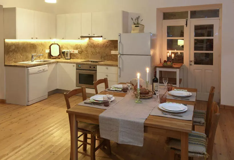 Kalopanayiotis Cottage