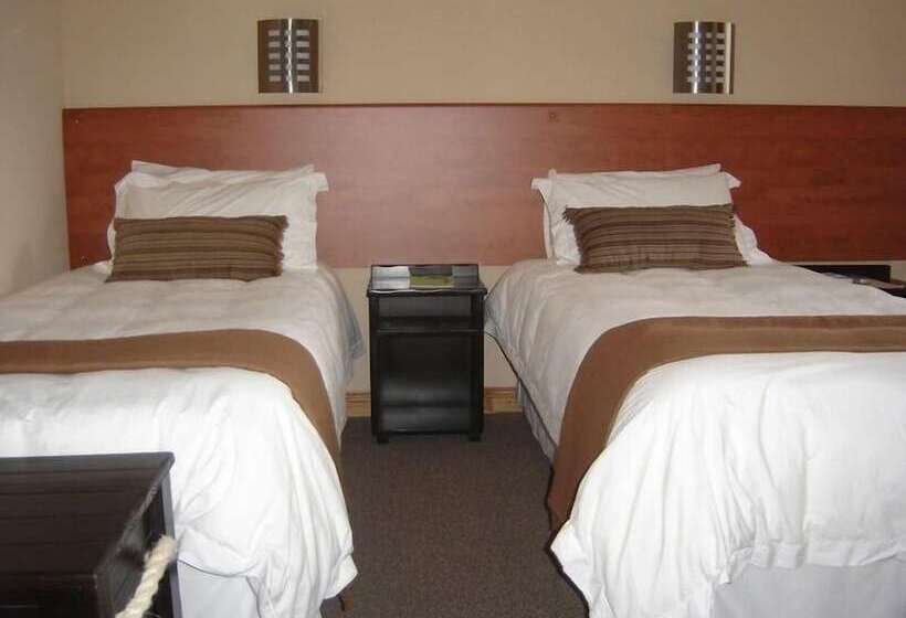 פנסיון A La Martha S Airport Guest House