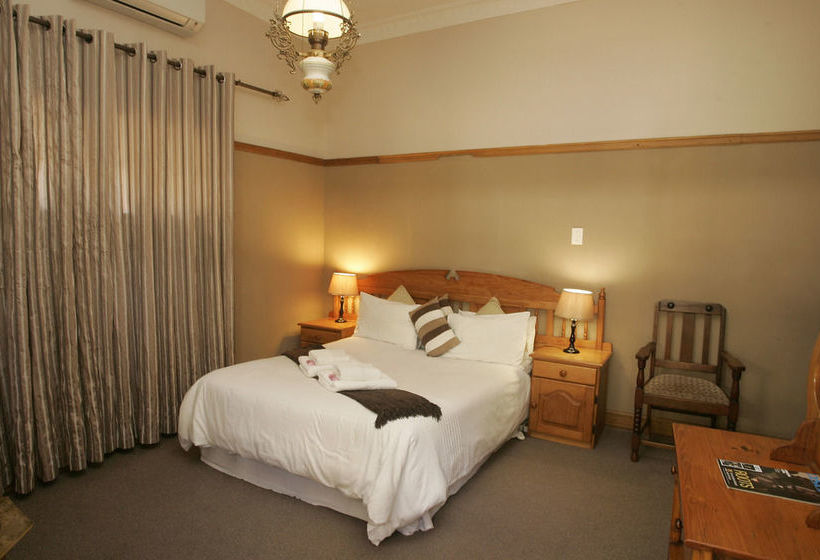 פנסיון Haldon Estates