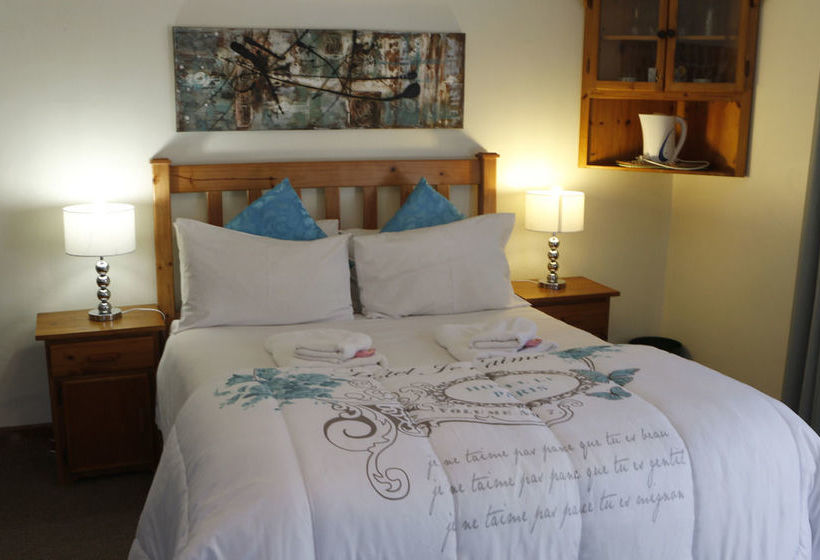 פנסיון Haldon Estates