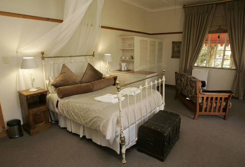 פנסיון Haldon Estates