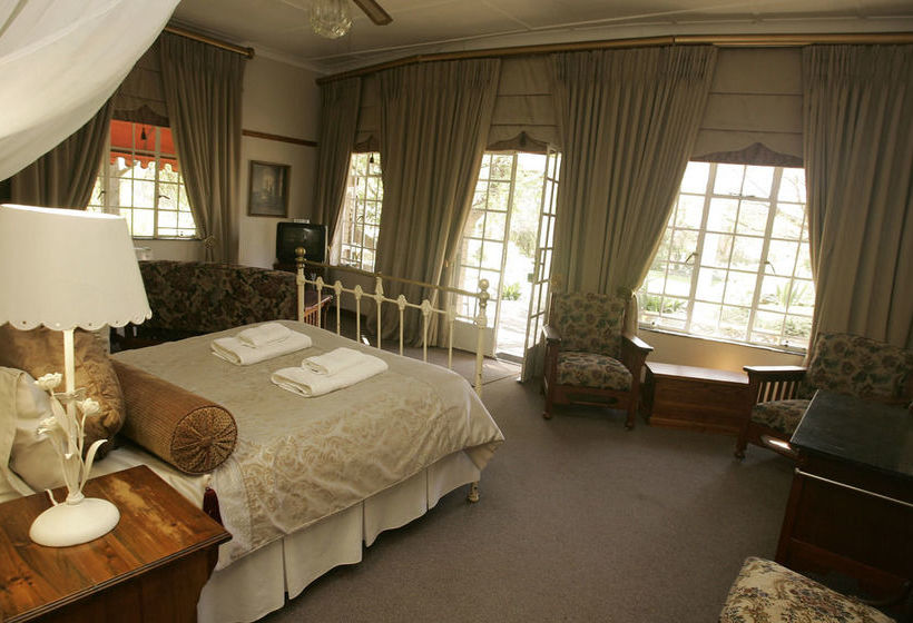 פנסיון Haldon Estates