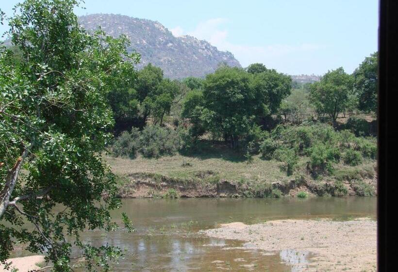 פנסיון Hennie's Rest