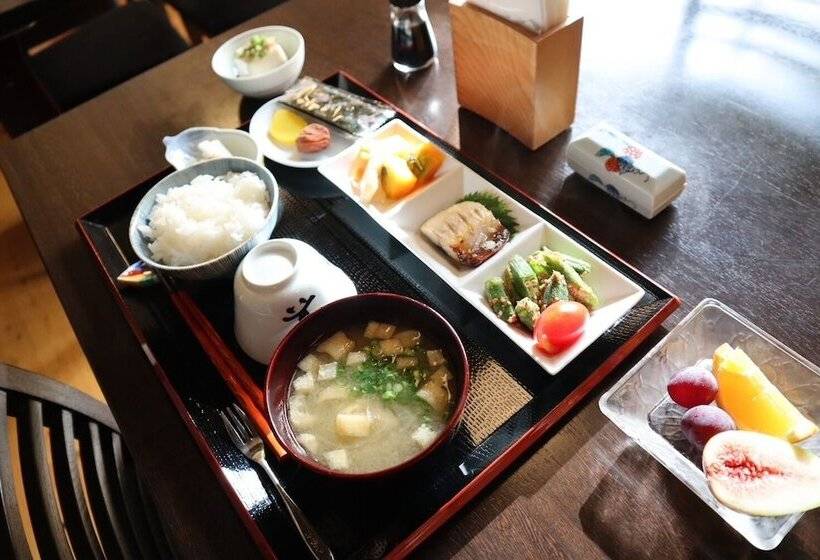 بنسيون Temple Stay Tsushima Seizanji