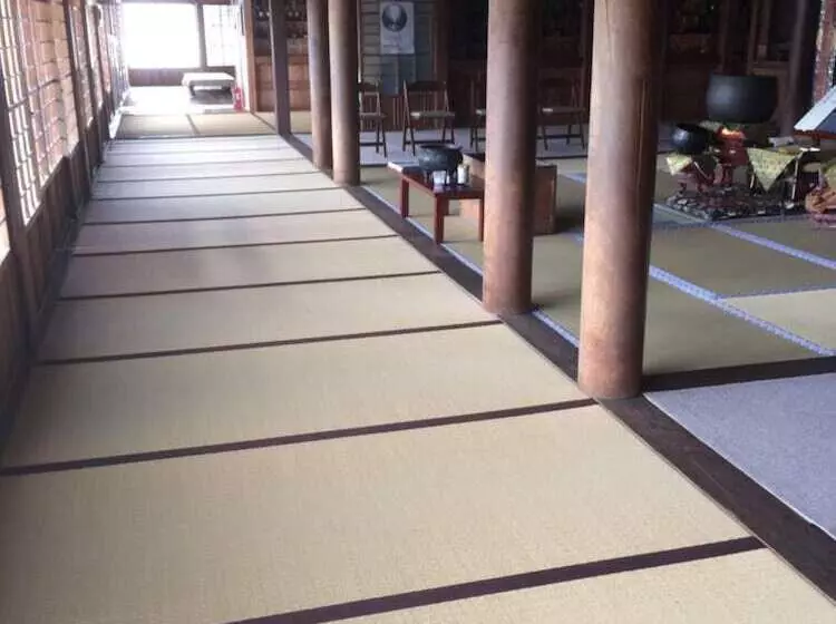 ペンション Temple Stay Tsushima Seizanji