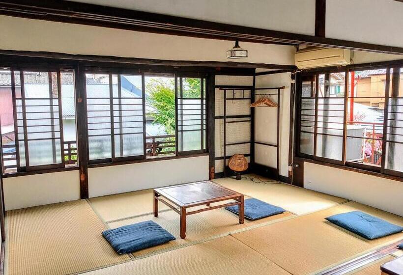 Albergue Guest House Kobako