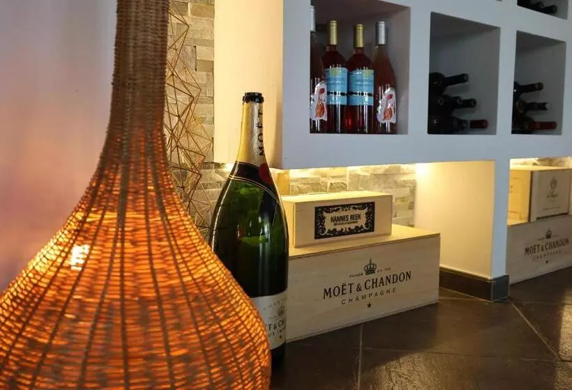 تختخواب و صبحانه Borgo Del Nespolo
