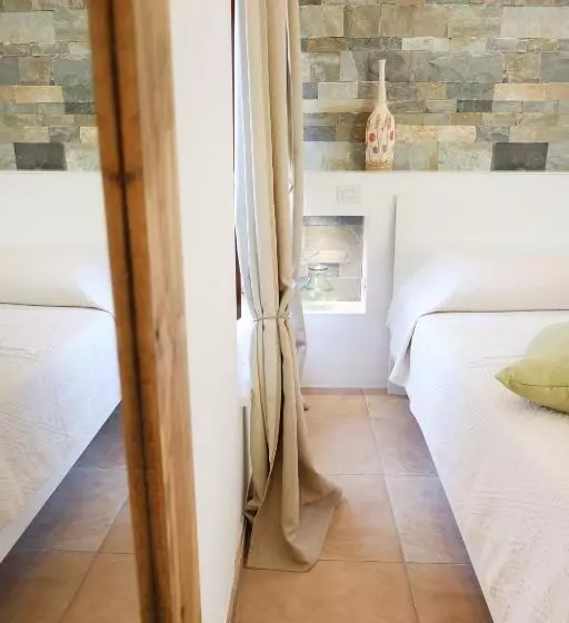 تختخواب و صبحانه Borgo Del Nespolo