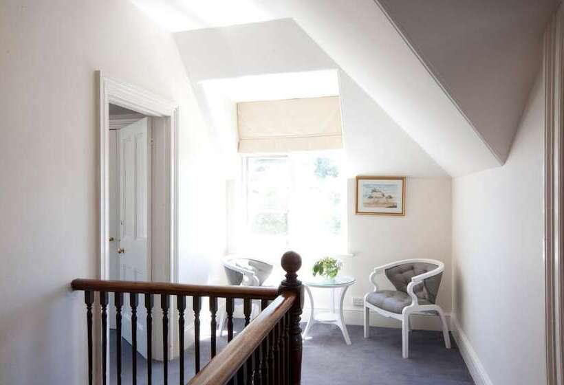 צימר Lowena Cafe And Accommodation