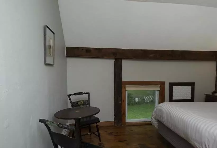 ベッドアンドブレックファースト The Karass Inn