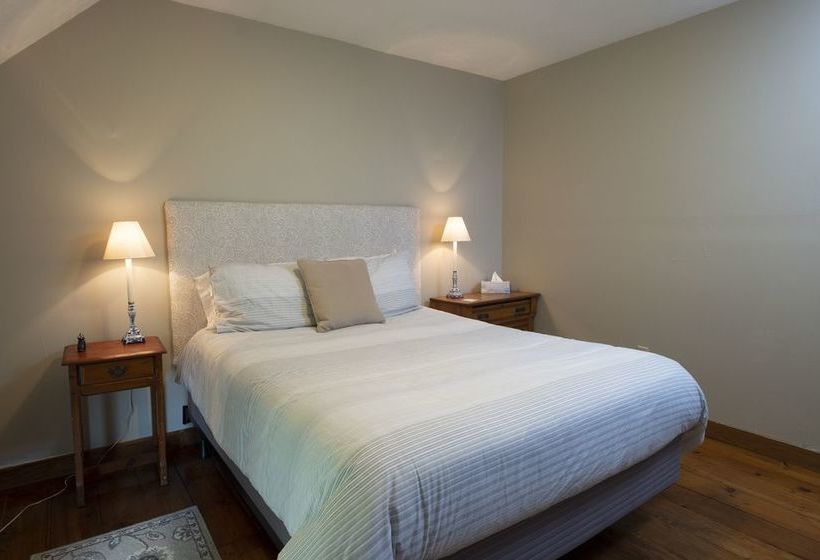 مبيت وإفطار The Karass Inn