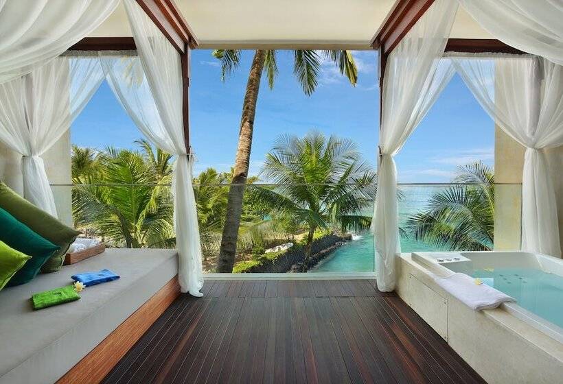 Otel Candi Beach Villas