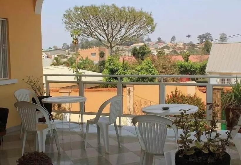 هتل K.méléon Hôtel