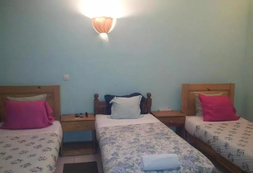 هتل K.méléon Hôtel